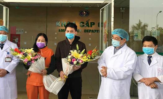 Việt Nam: Thêm 2 bệnh nhân chiến thắng COVID-19 được xuất viện